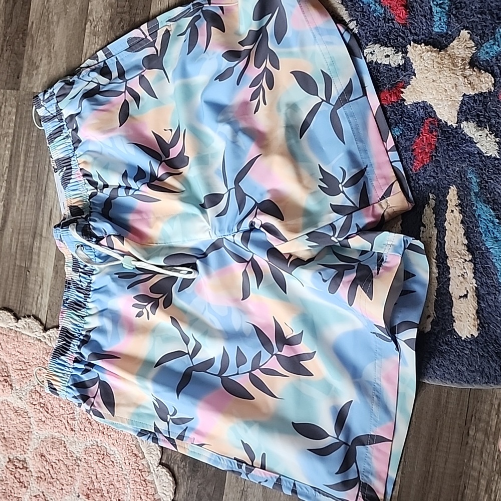 Mens swim